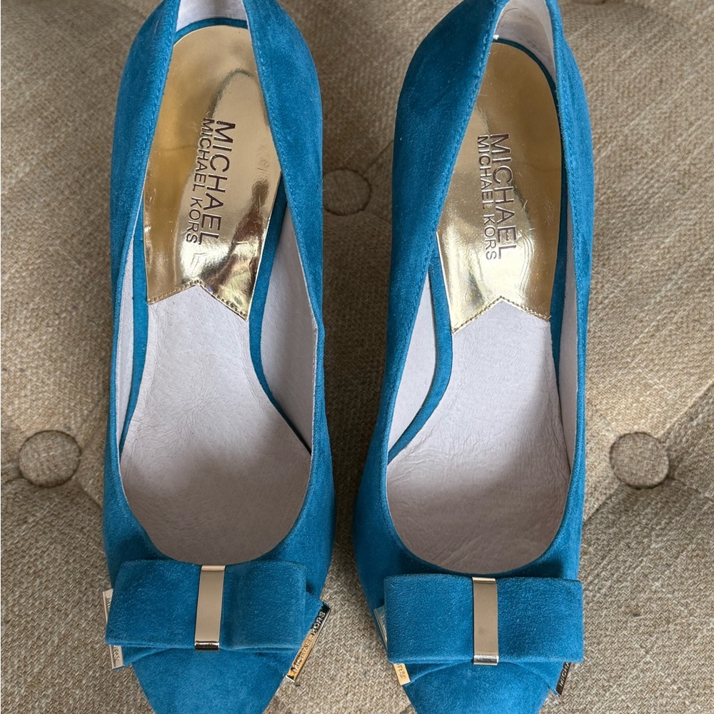Michael Kors Teal Suede Heels with Bow Accent